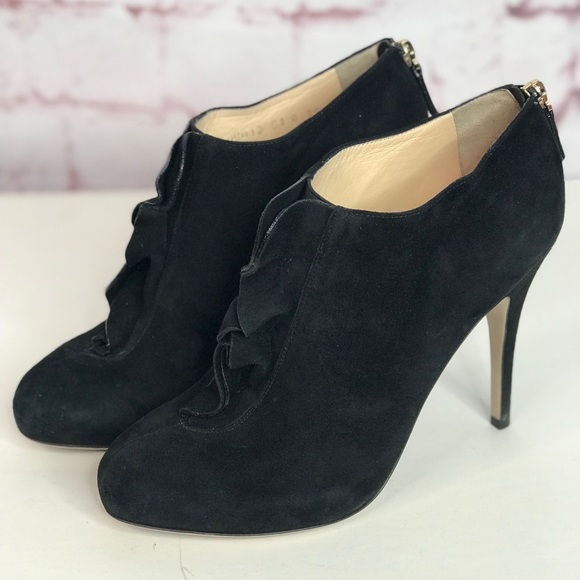 VALENTINO GARAVANI Suede Ruffle Ankle Booties Black Suede Heels SIZE 39 EU - Picture 2 of 16